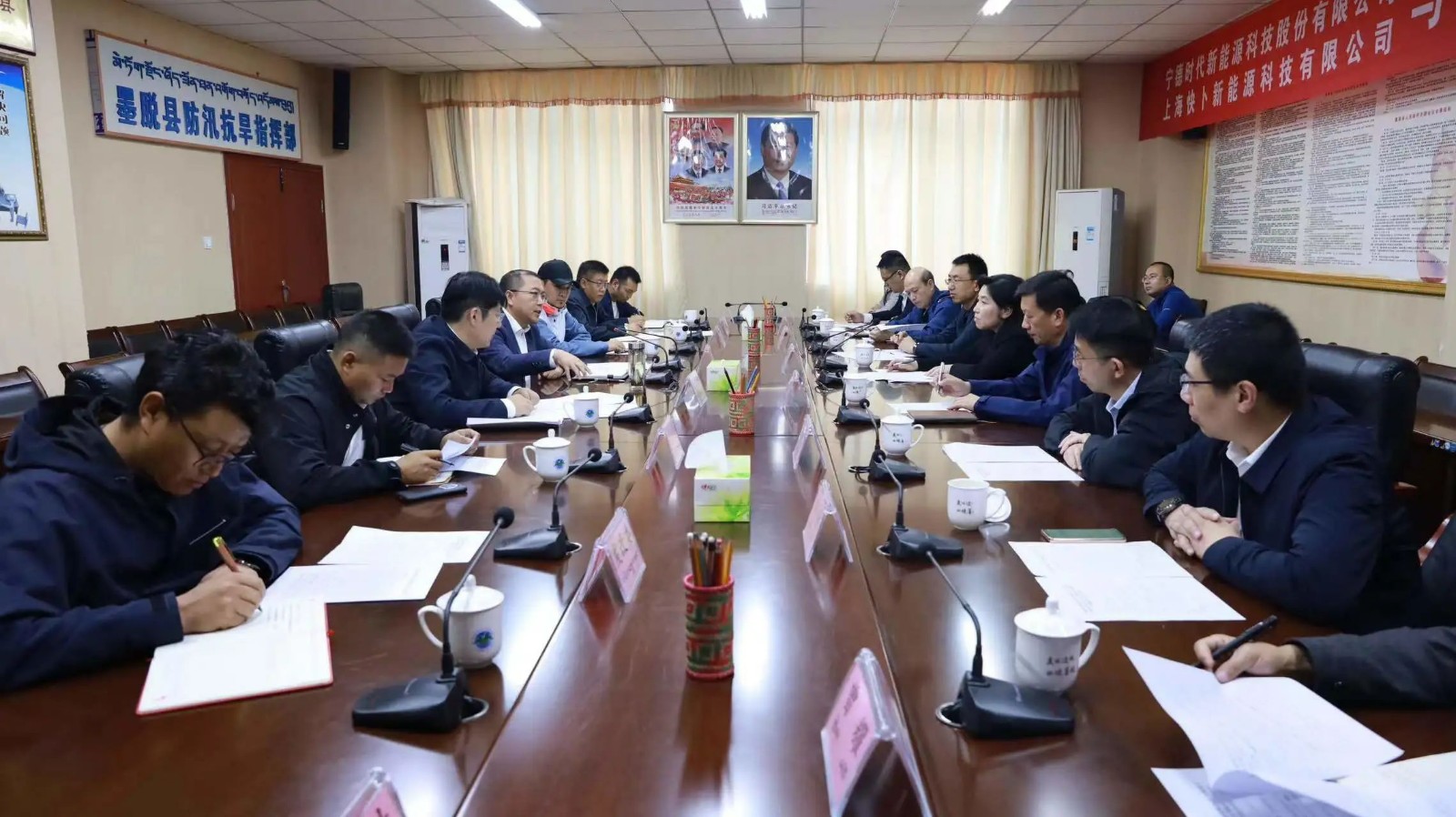 04-捐贈協(xié)議現(xiàn)場.jpg 04-捐贈協(xié)議現(xiàn)場.jpg